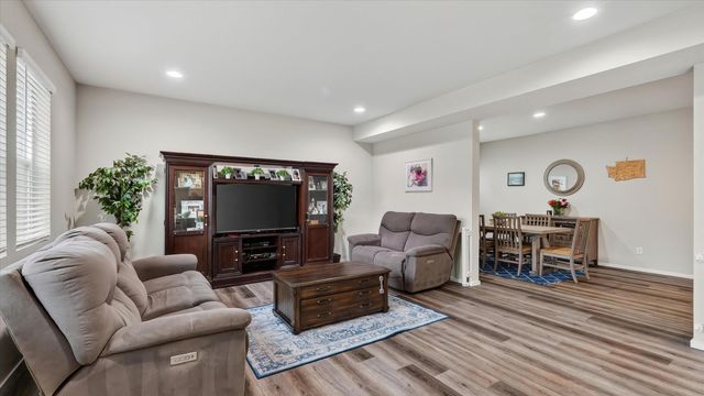 1213 E Silver Pine Rd, Colbert, WA 99005