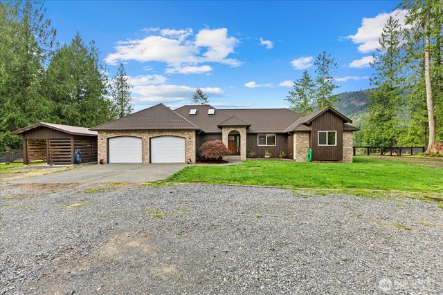 15619 N Trangen Loop Road, Arlington, WA 98223