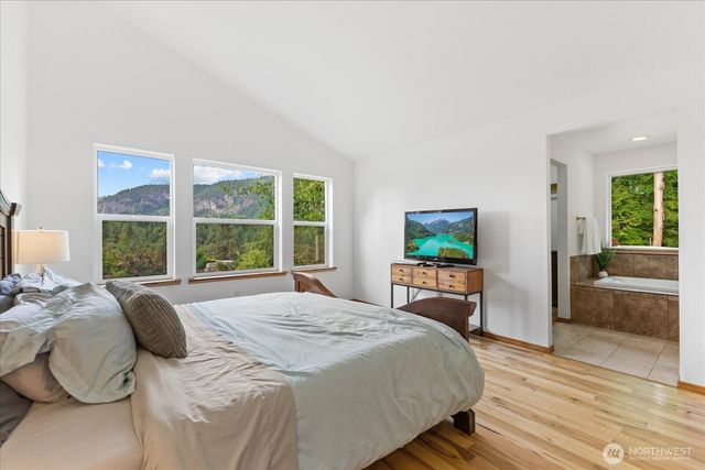 15619 N Trangen Loop Road, Arlington, WA 98223