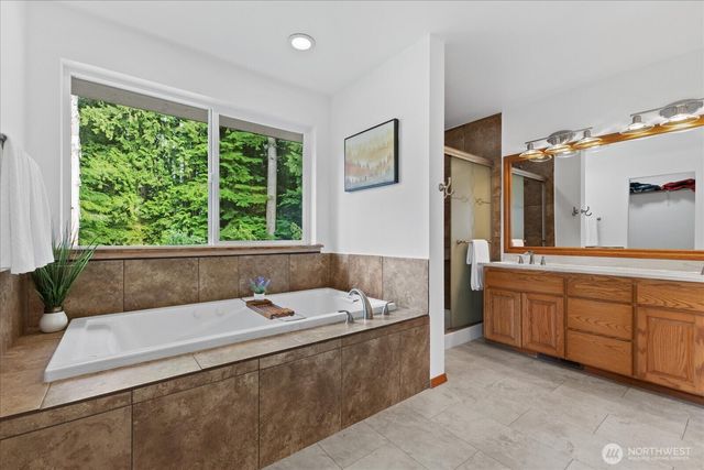 15619 N Trangen Loop Road, Arlington, WA 98223