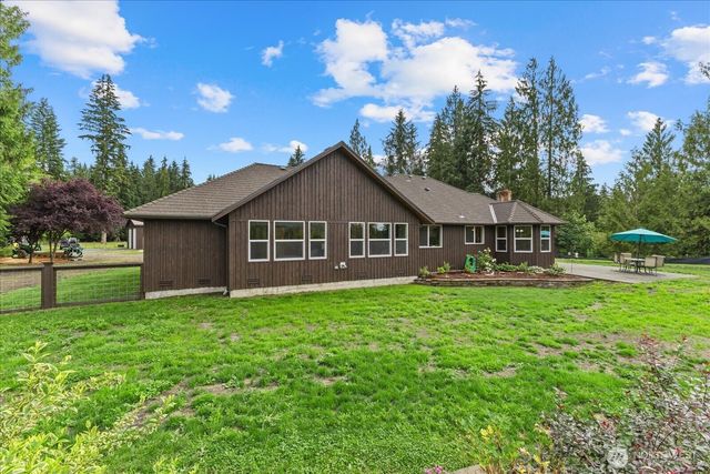 15619 N Trangen Loop Road, Arlington, WA 98223