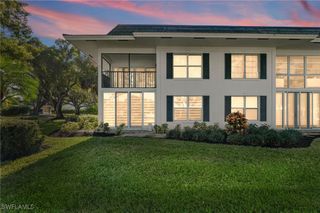 292 Banyan BLVD 292, Naples, FL 34102