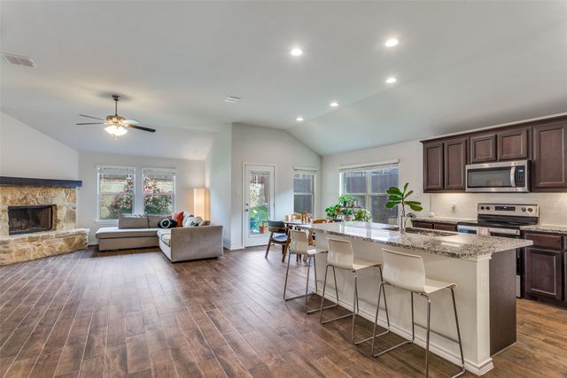 405 Vaquero Street, Weatherford, TX 76087