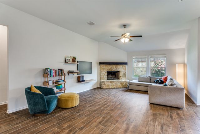 405 Vaquero Street, Weatherford, TX 76087