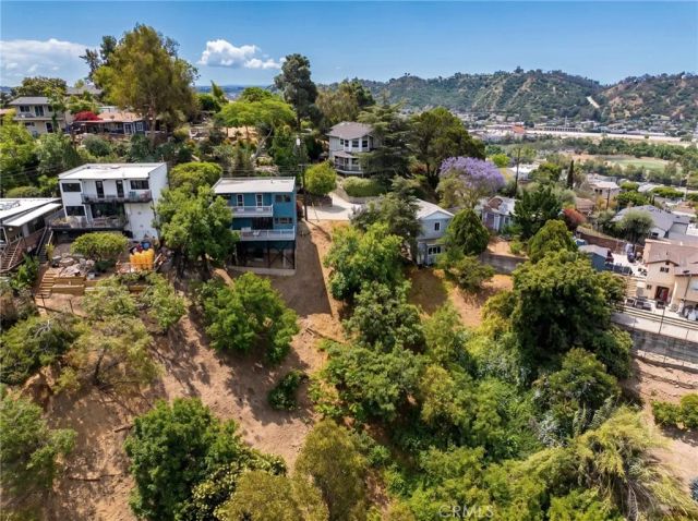 1867 Burnell, Mount Washington, CA 90065