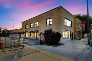 6121 W Belmont Avenue, Chicago, IL 60634