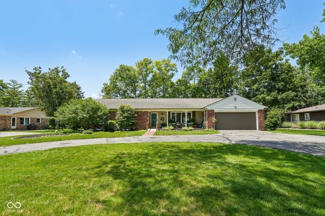 6736 Grosvenor Place, Indianapolis, IN 46220