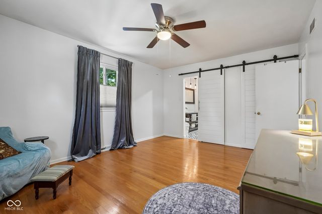 6736 Grosvenor Place, Indianapolis, IN 46220