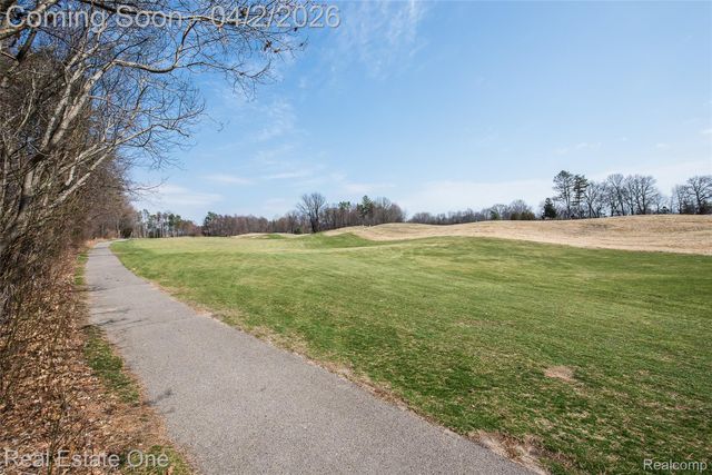 4387 Emu Drive, Putnam Township, MI 48169