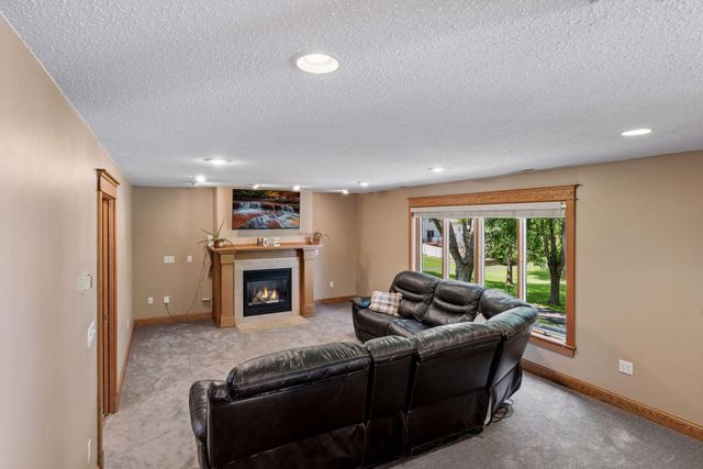 2105 Grimm Road, Chaska, MN 55318