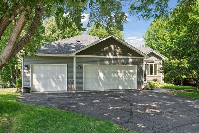 2105 Grimm Road, Chaska, MN 55318