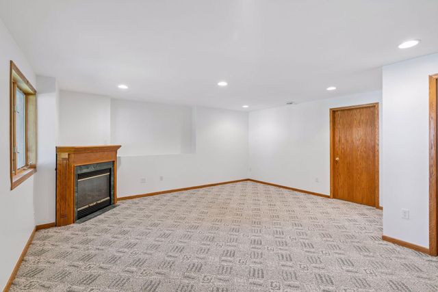 2105 Grimm Road, Chaska, MN 55318