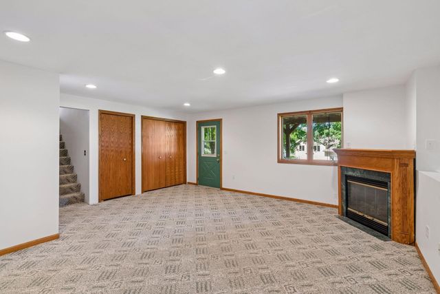 2105 Grimm Road, Chaska, MN 55318