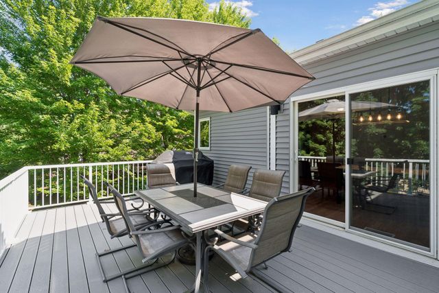 2105 Grimm Road, Chaska, MN 55318