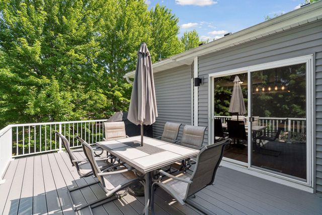 2105 Grimm Road, Chaska, MN 55318