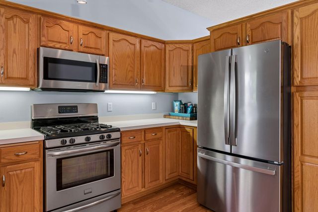 2105 Grimm Road, Chaska, MN 55318