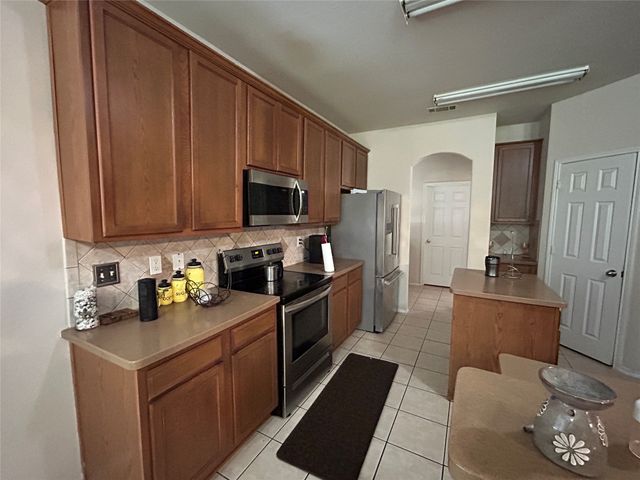 343 Allerton Lane, Lancaster, TX 75146