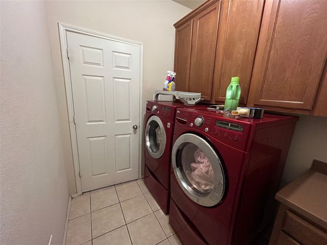 343 Allerton Lane, Lancaster, TX 75146