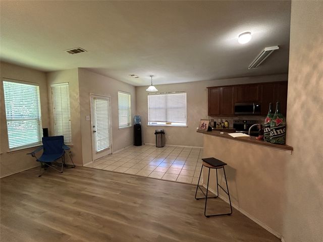 343 Allerton Lane, Lancaster, TX 75146