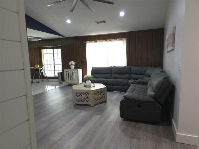 5563 Button Gwinnett Place, Norcross, GA 30093