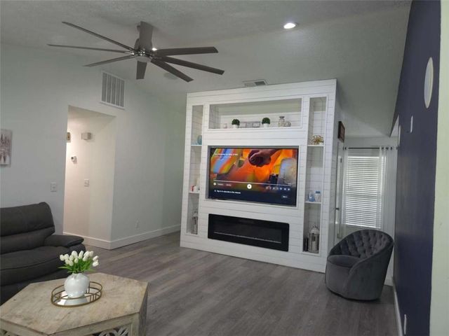 5563 Button Gwinnett Place, Norcross, GA 30093