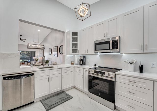 225 Cypress Point Drive, Palm Beach Gardens, FL 33418