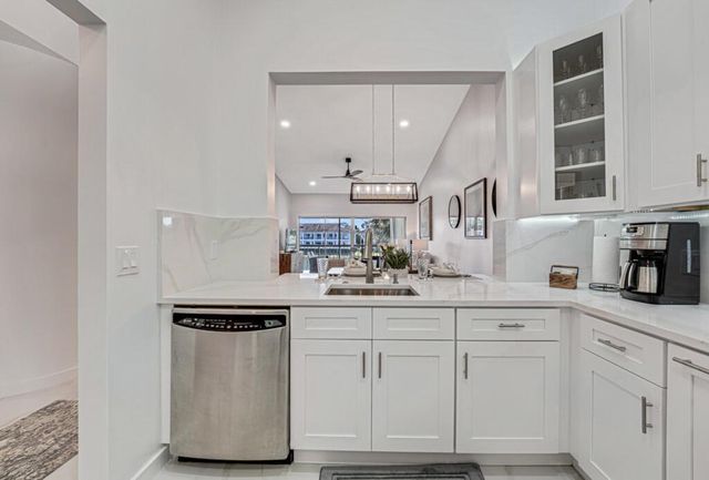 225 Cypress Point Drive, Palm Beach Gardens, FL 33418