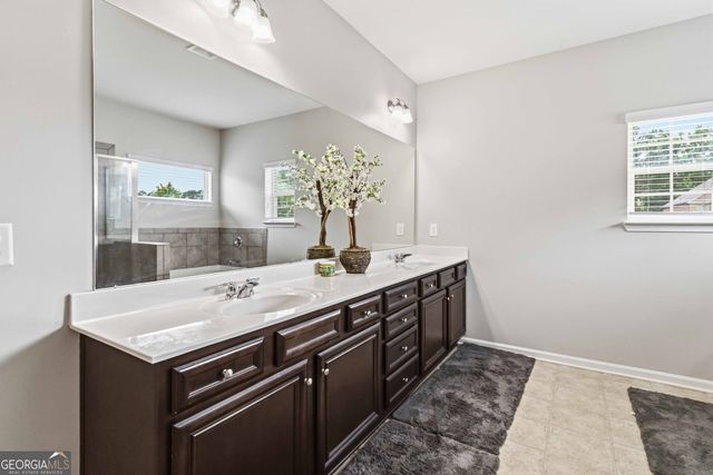 520 Coventry Way, Mcdonough, GA 30252