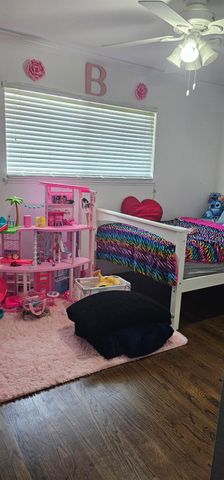 1525 Tiverton Ave, Sacramento, CA 95822