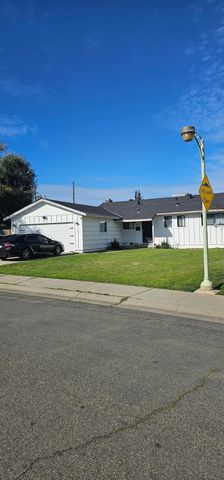 1525 Tiverton Ave, Sacramento, CA 95822