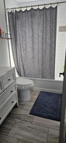 1525 Tiverton Ave, Sacramento, CA 95822