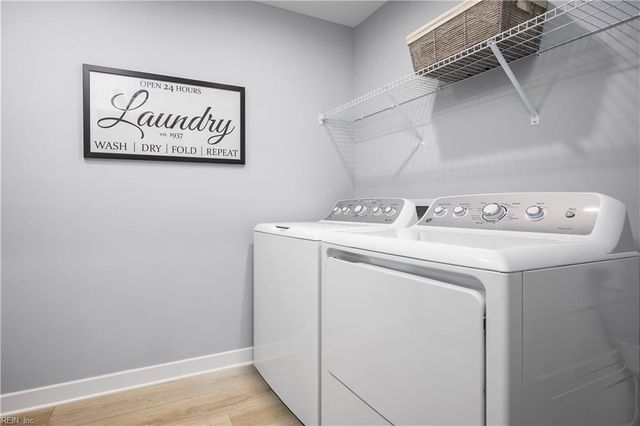 107 Bloom ST, Moyock, NC 27958