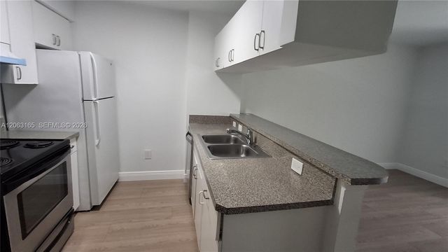 440 S Park Rd 206, Hollywood, FL 33021