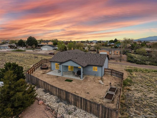 171 W Legend Dr, Pueblo West, CO 81007