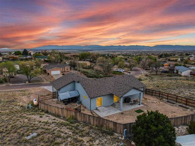 171 W Legend Dr, Pueblo West, CO 81007