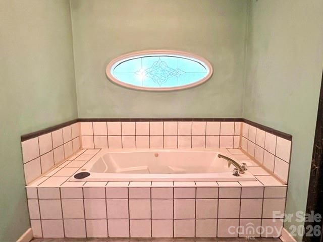 105 Chestnut Hill Road, Black Mountain, NC 28711