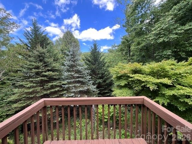 105 Chestnut Hill Road, Black Mountain, NC 28711
