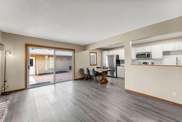 220 Windsor Lane, New Brighton, MN 55112