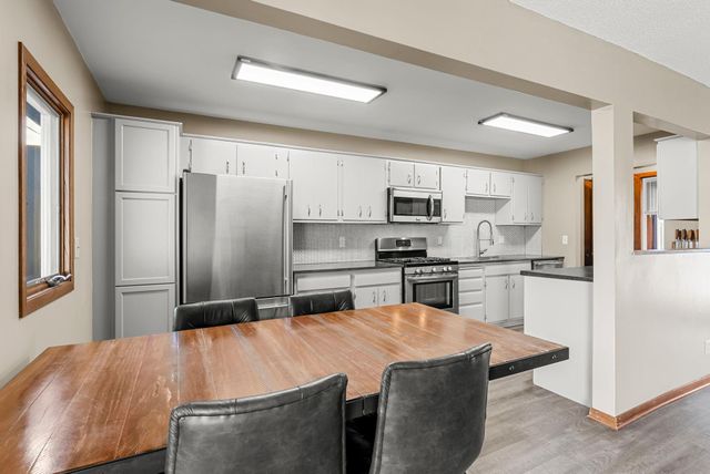 220 Windsor Lane, New Brighton, MN 55112