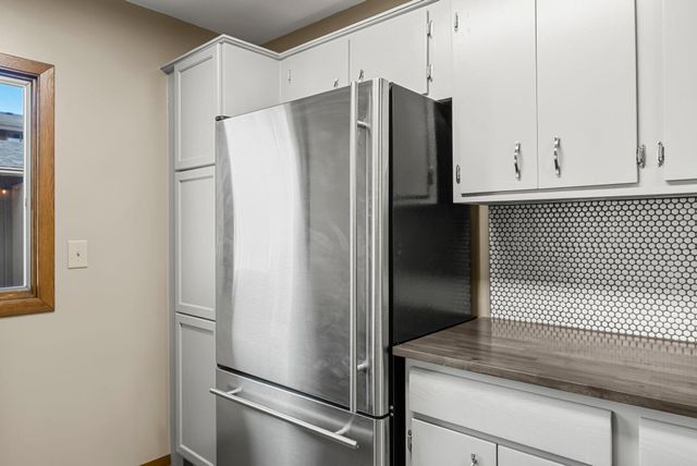 220 Windsor Lane, New Brighton, MN 55112