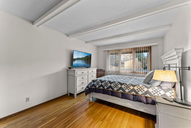 220 Windsor Lane, New Brighton, MN 55112