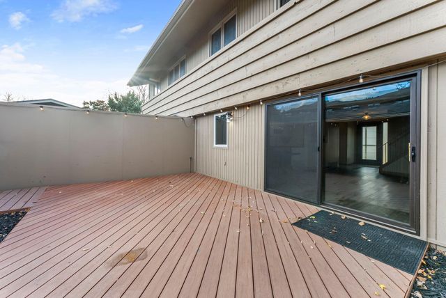 220 Windsor Lane, New Brighton, MN 55112