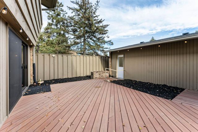 220 Windsor Lane, New Brighton, MN 55112