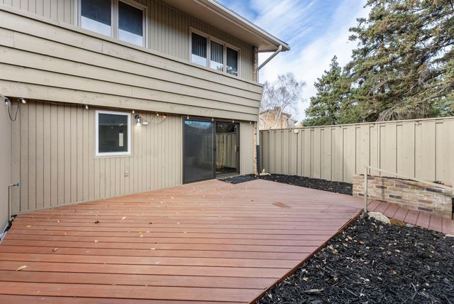 220 Windsor Lane, New Brighton, MN 55112