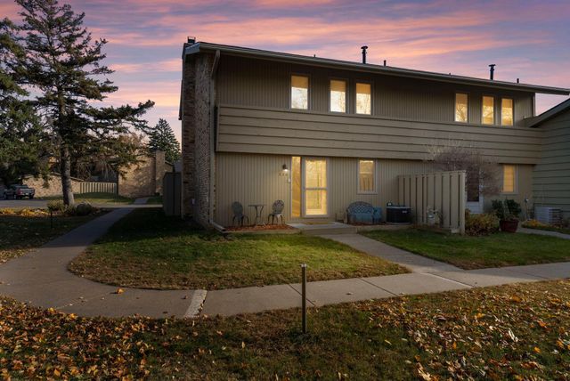 220 Windsor Lane, New Brighton, MN 55112