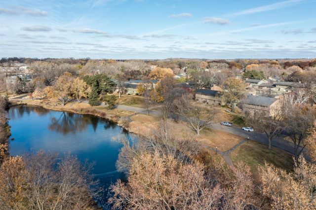 220 Windsor Lane, New Brighton, MN 55112