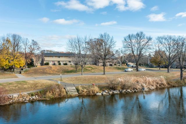 220 Windsor Lane, New Brighton, MN 55112