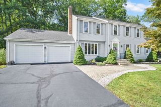 25 Stonehaven Circle, South Windsor, CT 06074