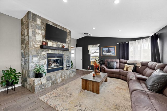 99 NORTHVIEW Trail, Edgewood, NM 87015