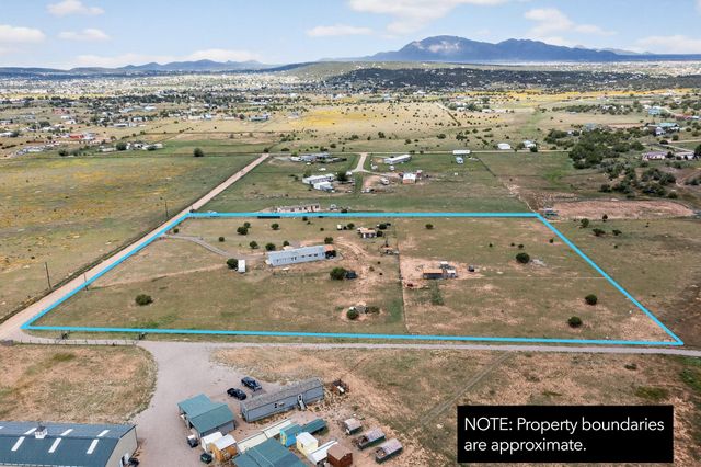 99 NORTHVIEW Trail, Edgewood, NM 87015